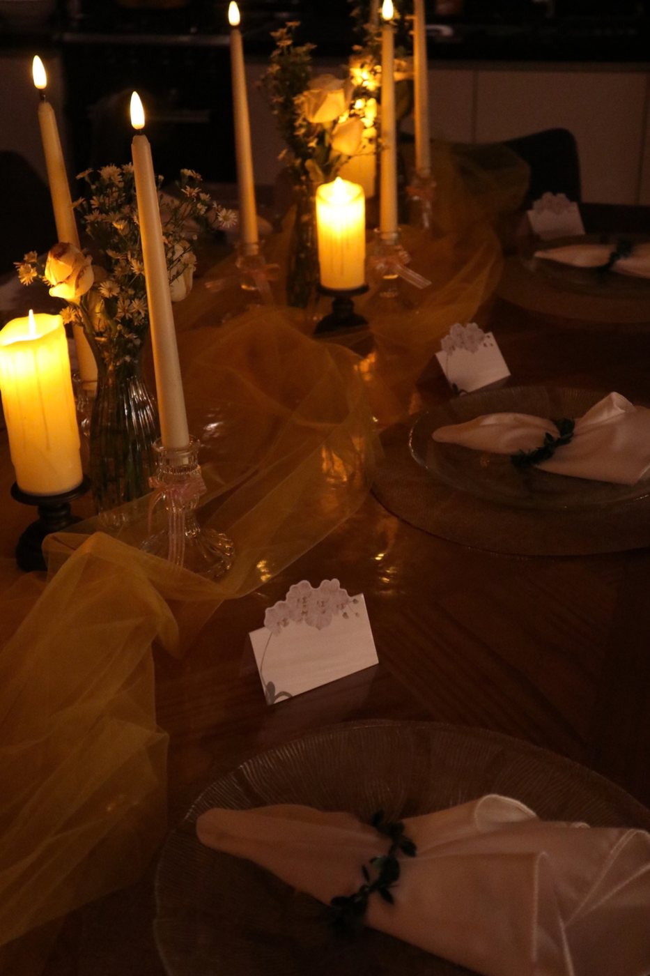 Full Bloom table by candlelight