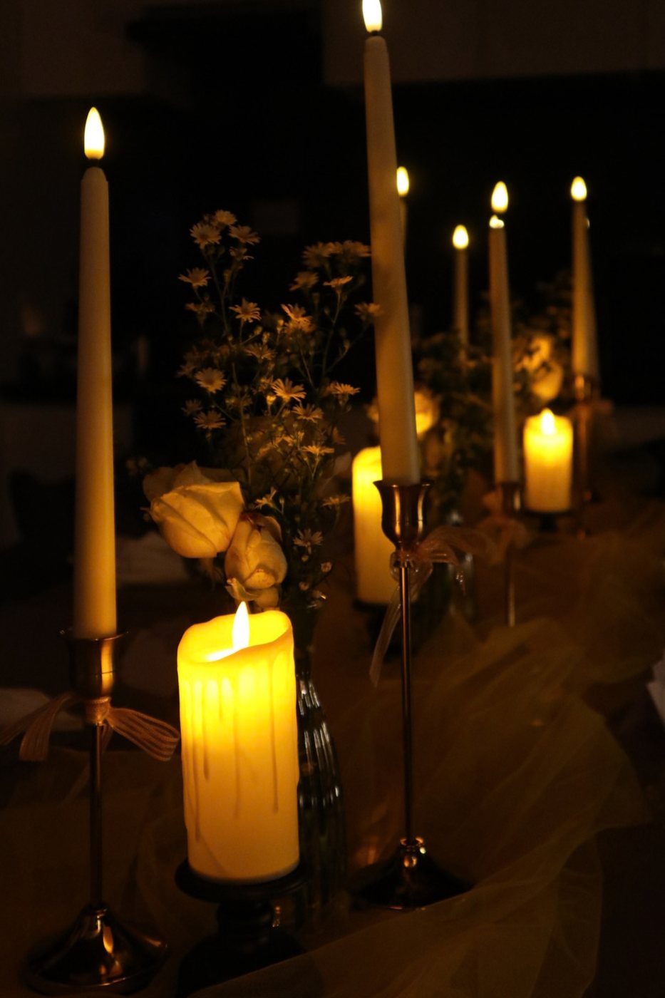 Full Bloom table by candlelight