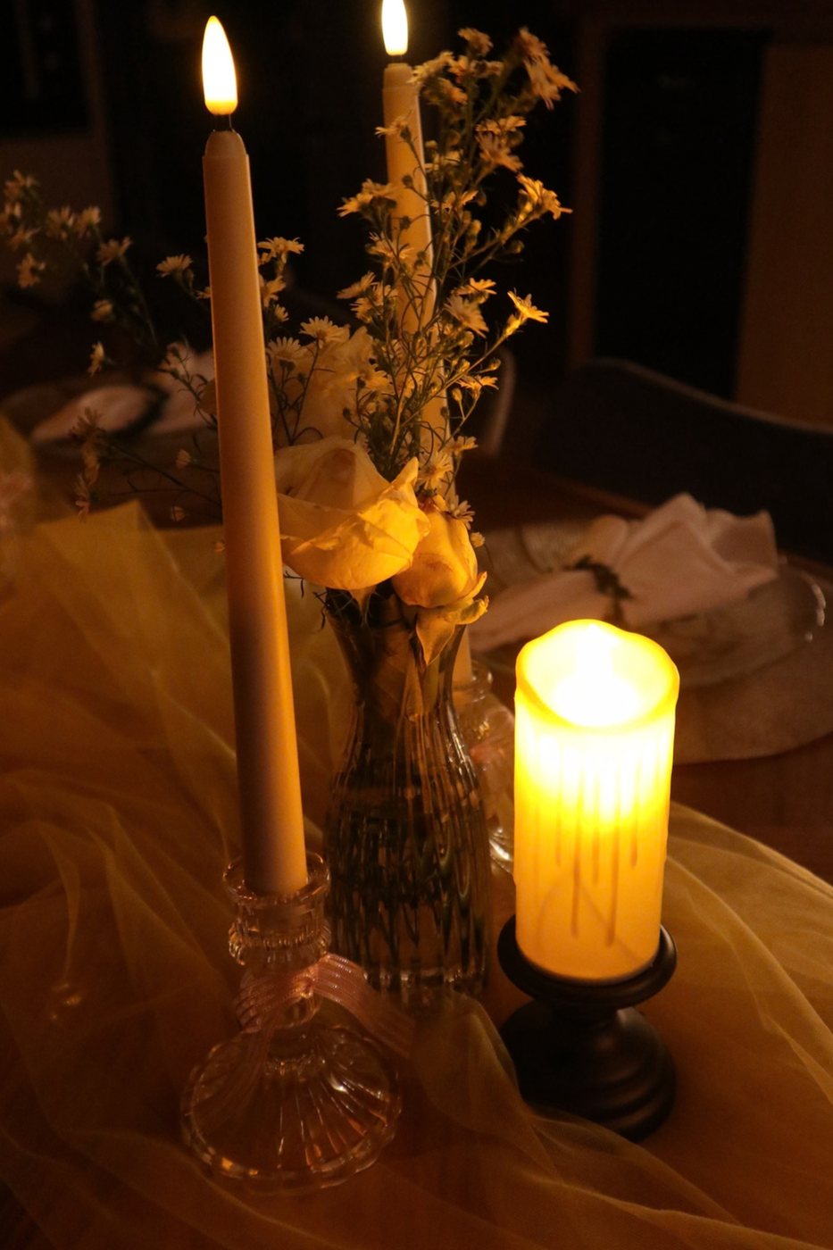 Full Bloom table by candlelight