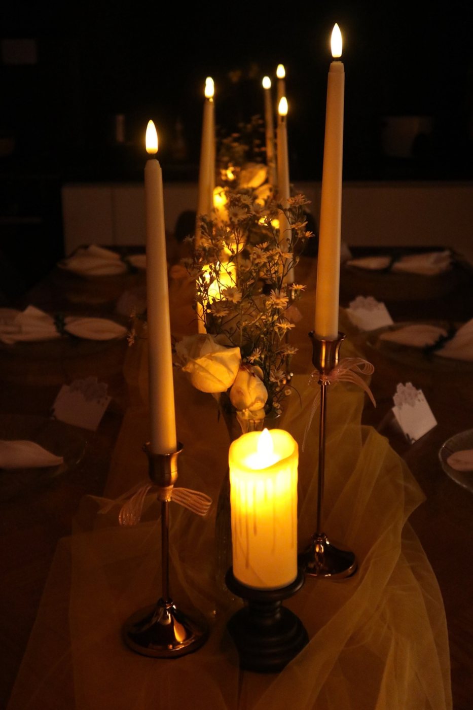 Full Bloom table by candlelight